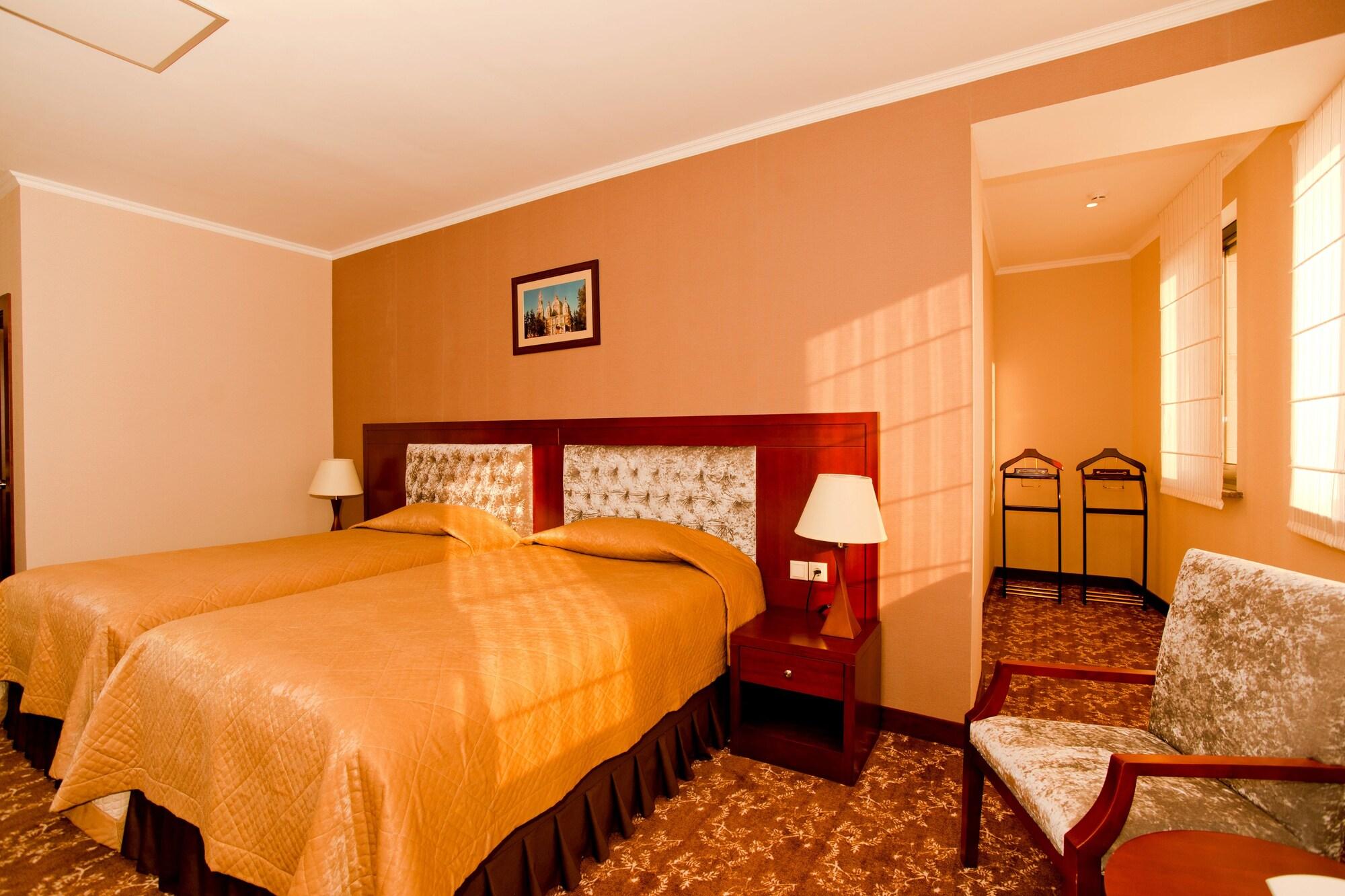 Grand Voyage Hotel Almaty Exterior foto