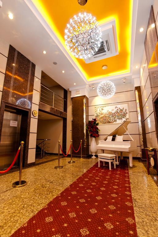 Grand Voyage Hotel Almaty Exterior foto