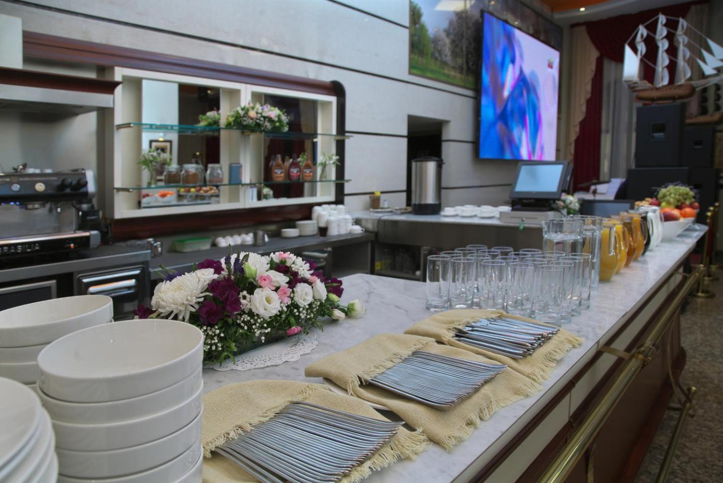 Grand Voyage Hotel Almaty Exterior foto