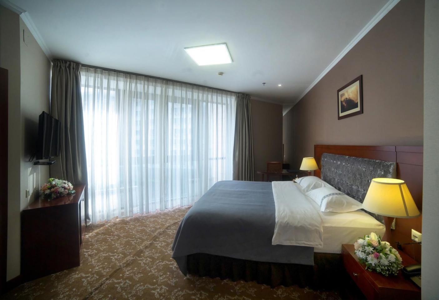 Grand Voyage Hotel Almaty Exterior foto